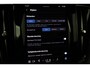 Volvo XC60 T8 PLUG-IN HYBRID AWD PLUS BLACK EDITION *VOL!* -PANO.DAK|BOWERS&WILKINS|LUCHTVERING|360°CAM|PRIVACY.GLAS|HEAD-UP DISP.|SPORTSTOELEN|TREKHAAK|21"