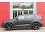 Volvo XC40 2.0 B4 197PK PLUS BLACK EDITION PANORAMISCH SCHUIF/KANTELDAK | LIGHTING PACK - MATRIX LED KOPLAMPEN MET REINIGINGSINSTALLATIE EN MISTLAMPEN | PREMIUM AUDIO BY HARMAN KARDON | APPLE CARPLAY/ANDROID AUTO | DRAADLOZE TELEFOONLADER | LICHTMETALEN VELGEN 20'' 5-SPAAKS BLACK EDITION | VISIUAL PARK ASSIST (360 GRADEN CAMERA) | PARKEERSENSOREN VOOR + ACHTER | BLIND SPOT INFORMATION SYSTEM (DODE HOEK BEWAKING) | INKLAPBARE TREKHAAK MET 2000KG TREKGEWICHT! | POWER SEATS - ELEKTRISCH VERSTELBARE VOORSTOELEN MET GEHEUGEN OP BESTUURDERSSTOEL | STOEL, STUUR EN VOORRUIT VERWARMING | ELEKTRISCH NEERKLAPBARE HOOFDSTEUNEN ACHTER | VOLVO GUARD ALARM | ELEKTRISCH BEDIENBARE ACHTERKLEP | EXTRA GETINT GLAS ACHTERPORTIEREN EN ACHTERRUIT | GEWRAPT MET 3M MAT ZWARTE WRAP |