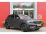 Volvo XC40 2.0 B4 197PK PLUS BLACK EDITION PANORAMISCH SCHUIF/KANTELDAK | LIGHTING PACK - MATRIX LED KOPLAMPEN MET REINIGINGSINSTALLATIE EN MISTLAMPEN | PREMIUM AUDIO BY HARMAN KARDON | APPLE CARPLAY/ANDROID AUTO | DRAADLOZE TELEFOONLADER | LICHTMETALEN VELGEN 20'' 5-SPAAKS BLACK EDITION | VISIUAL PARK ASSIST (360 GRADEN CAMERA) | PARKEERSENSOREN VOOR + ACHTER | BLIND SPOT INFORMATION SYSTEM (DODE HOEK BEWAKING) | INKLAPBARE TREKHAAK MET 2000KG TREKGEWICHT! | POWER SEATS - ELEKTRISCH VERSTELBARE VOORSTOELEN MET GEHEUGEN OP BESTUURDERSSTOEL | STOEL, STUUR EN VOORRUIT VERWARMING | ELEKTRISCH NEERKLAPBARE HOOFDSTEUNEN ACHTER | VOLVO GUARD ALARM | ELEKTRISCH BEDIENBARE ACHTERKLEP | EXTRA GETINT GLAS ACHTERPORTIEREN EN ACHTERRUIT | GEWRAPT MET 3M MAT ZWARTE WRAP |