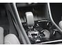 Volvo XC40 2.0 B4 197PK PLUS BLACK EDITION PANORAMISCH SCHUIF/KANTELDAK | LIGHTING PACK - MATRIX LED KOPLAMPEN MET REINIGINGSINSTALLATIE EN MISTLAMPEN | PREMIUM AUDIO BY HARMAN KARDON | APPLE CARPLAY/ANDROID AUTO | DRAADLOZE TELEFOONLADER | LICHTMETALEN VELGEN 20'' 5-SPAAKS BLACK EDITION | VISIUAL PARK ASSIST (360 GRADEN CAMERA) | PARKEERSENSOREN VOOR + ACHTER | BLIND SPOT INFORMATION SYSTEM (DODE HOEK BEWAKING) | INKLAPBARE TREKHAAK MET 2000KG TREKGEWICHT! | POWER SEATS - ELEKTRISCH VERSTELBARE VOORSTOELEN MET GEHEUGEN OP BESTUURDERSSTOEL | STOEL, STUUR EN VOORRUIT VERWARMING | ELEKTRISCH NEERKLAPBARE HOOFDSTEUNEN ACHTER | VOLVO GUARD ALARM | ELEKTRISCH BEDIENBARE ACHTERKLEP | EXTRA GETINT GLAS ACHTERPORTIEREN EN ACHTERRUIT | GEWRAPT MET 3M MAT ZWARTE WRAP |