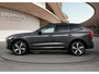 Volvo XC60 2.0 T8 Plug-in hybrid AWD Ultra Dark | Trekhaak | Bower & Wilkins | Luchtvering |  PDC V+A en 360 camera | 21 inch LM | Extra getint glas |