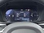 Volvo XC60 2.0 T8 Plug-in hybrid AWD Ultra Dark | Trekhaak | Bower & Wilkins | Luchtvering |  PDC V+A en 360 camera | 21 inch LM | Extra getint glas |