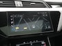 Audi E-tron 55 Quattro 2x S Line 95 kWh 408pk | Panodak | Luchtvering | Adaptive Cruise | 360 Camera | Matrix LED | Alcantara Sportstoelen Memory & Verwarmd | Apple Carplay | 22"L.M | Navigatie | DAB |