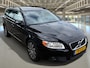 Volvo V70 1.6 T4 Limited Edition Leer/trekhaak/vakantie klaar met garantie