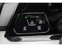 Volkswagen Golf 1.0 eTSI Life Harman Kardon Stoelverwarming ACC Sfeerverlichting