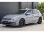 Volkswagen Golf 1.0 eTSI Life Harman Kardon Stoelverwarming ACC Sfeerverlichting