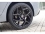 Volkswagen Golf 1.0 eTSI Life Harman Kardon Stoelverwarming ACC Sfeerverlichting