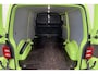 Volkswagen Transporter 2.0 TDI 150 PK Aut. L2H1 Highline Carplay Navi Trekhaak