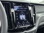 Volvo XC60 2.0 T6 Plug-in hybrid AWD Inscription Expression | Trekhaak | Panoramadak | Lederen bekleding | Stoel + Stuurverwarming | PDC V+A en camera | Extra getint glas | LED Matrix verlichting |