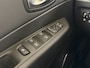 Renault Captur 0.9 TCe Intens | Navi | 17 " | PDC | Stoelverwarming | Led | Bluetooth | Clima | Keurig netjes onderhouden.