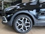 Renault Captur 0.9 TCe Intens | Navi | 17 " | PDC | Stoelverwarming | Led | Bluetooth | Clima | Keurig netjes onderhouden.