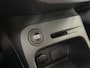 Renault Captur 0.9 TCe Intens | Navi | 17 " | PDC | Stoelverwarming | Led | Bluetooth | Clima | Keurig netjes onderhouden.