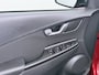 Hyundai Kona 1.6GDI HEV Hybride Autom. Trekhaak Adap.Cruise Camera Apple Carplay Android Auto Navi Ecc Pdc Comfort Smart Led Lmv 16" DAB Krell®-Audio Lane Assist Isofix Rijstrooksensor 1.300KG Trekgewicht 1e Eigenaar Origineel Nederlandse Auto