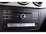 Mercedes-Benz B-klasse 180 Ambition AMG Line Night pakket/Aut/18 Inch/Half leder/Ned auto/Navigatie