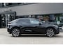 Lynk & Co 02 276PK More 66 kWh, MY27, 360 Graden Camera, Harman Kardon, Panoramadak, Elektrisch bedienbare voorstoelen met geheugen, Keyless Entry, Getint glas, Adaptieve Cruise Control, Dodehoekassistent, Sfeerverlichting, Stuurwielverwarming, Stoelverwarming