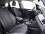 BMW 2-Serie Active Tourer 220i High Executive | Leder | Stoelverwarming