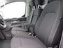 Ford E-Transit Cust. 340 L2H1 Trend 71 kWh 136PK Aut. Achteruitrijcamera, Stoel-Stuurverwarming, Cruise Controle, Clima, Warmtepomp, 3-zitpl.
