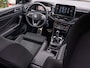 Volkswagen T-Roc 1.5 TSI R-Line Business+ CAMERA IQ LED 18 INCH BLACK OPTIC TREKHAAK VIRTUAL DASH