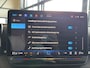 Volkswagen T-Roc 1.5 eTSI R-LINE ZWART-DAK/PANO-DAK/TREKHAAK/CAMERA/19''INCH/IQ-LIGHTS