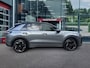 Volkswagen T-Roc 1.5 eTSI R-LINE ZWART-DAK/PANO-DAK/TREKHAAK/CAMERA/19''INCH/IQ-LIGHTS