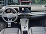 Volkswagen T-Roc 1.5 eTSI R-LINE ZWART-DAK/PANO-DAK/TREKHAAK/CAMERA/19''INCH/IQ-LIGHTS
