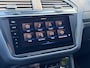 Volkswagen Tiguan R-Line eHybrid | Black Style | IQ-Light | Trekhaak | Keyless | 3