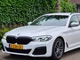BMW 5-Serie Touring 530e M Sport LED CarPlay Elek. Stoelen 100% dealer onderhouden 530e Business Edition Plus