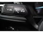 Ford Focus 1.0-125pk EcoBoost ST-Line AUTOMAAT ! Gun u het gemak, comfort en plezier van een automaat ! Autm. airco, stoel-, stuur- en voorraamverw., all season banden, camera, LED verlichting, navigatie, telefoonvoorb., trekhaak etc.