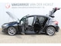 Ford Focus 1.0-125pk EcoBoost ST-Line AUTOMAAT ! Gun u het gemak, comfort en plezier van een automaat ! Autm. airco, stoel-, stuur- en voorraamverw., all season banden, camera, LED verlichting, navigatie, telefoonvoorb., trekhaak etc.
