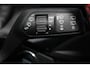 Ford Focus 1.0-125pk EcoBoost ST-Line AUTOMAAT ! Gun u het gemak, comfort en plezier van een automaat ! Autm. airco, stoel-, stuur- en voorraamverw., all season banden, camera, LED verlichting, navigatie, telefoonvoorb., trekhaak etc.
