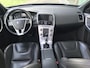Volvo XC60 2.0 T5 FWD Polar+ Automaat | Rijklaar incl garantie | Panoramadak Trekhaak afneembaar Standkachel