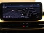 Jeep Avenger 1st Edition 54 kWh - SOH 94.8% - ORIGINEEL NEDERLANDSE AUTO - DODEHOEKDETECTIE - ADAPTIEVE CRUISE CONTROL - PARKEERSENSOREN VOOR EN ACHTER - DRAADLOZE TELEFOONLADER - APPLE CARPLAY/ANDROID AUTO - VOORSTOELEN VERWARMD