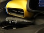 Jeep Avenger 1st Edition 54 kWh - SOH 94.8% - ORIGINEEL NEDERLANDSE AUTO - DODEHOEKDETECTIE - ADAPTIEVE CRUISE CONTROL - PARKEERSENSOREN VOOR EN ACHTER - DRAADLOZE TELEFOONLADER - APPLE CARPLAY/ANDROID AUTO - VOORSTOELEN VERWARMD