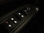 Jeep Avenger 1st Edition 54 kWh - SOH 94.8% - ORIGINEEL NEDERLANDSE AUTO - DODEHOEKDETECTIE - ADAPTIEVE CRUISE CONTROL - PARKEERSENSOREN VOOR EN ACHTER - DRAADLOZE TELEFOONLADER - APPLE CARPLAY/ANDROID AUTO - VOORSTOELEN VERWARMD