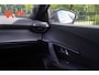 Peugeot 2008 1.2 Hybrid GT | Carbon | Climate | Dig. Cockpit | LED | Black & White Edition | Camera