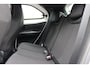 Toyota Aygo X 1.0 VVT-i MT Play, Armsteun