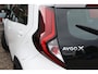 Toyota Aygo X 1.0 VVT-i MT Play, Armsteun