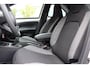 Toyota Aygo X 1.0 VVT-i MT Play, Armsteun