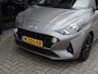 Hyundai i10 1.0 Comfort Bi-tone 13.000km | 1e Eig | Cruise contr | PDC | Bluetooth | DAB | 15'' Lm-velgen | CarPlay | Airco