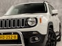 Jeep Renegade 1.4 MultiAir Longitude Automaat (NAVIGATIE, CRUISE, GETINT GLAS, SPORTSTOELEN, PARKEERSENSOREN, NIEUWE APK, NIEUWSTAAT)
