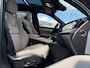 Volvo XC90 T8 Plug-in hybrid AWD Ultra Bright Executive Edition | Luchtvering | Gelaagd Glas | Bowers & Wilkins | Massage & Ventilatie Stoelen | Panoramadak |