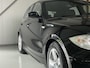 BMW 1-Serie 116i Executive zwart CRUISE / AIRCO