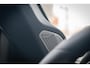 Lynk & Co 01 1.5 More | Adaptieve Cruise Control | Dodehoekdetectie | Panoramadak | Stoelverwarming | Stuurverwarming | Infinity Premium Audio Systeem| Apple Carplay/Android Auto | 360 graden Camera | 15,4 inch middendisplay | Elektrisch/Schuifkanteldak | 20 inch lich