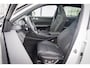 Lynk & Co 01 1.5 More | Adaptieve Cruise Control | Dodehoekdetectie | Panoramadak | Stoelverwarming | Stuurverwarming | Infinity Premium Audio Systeem| Apple Carplay/Android Auto | 360 graden Camera | 15,4 inch middendisplay | Elektrisch/Schuifkanteldak | 20 inch lich