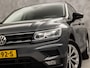 Volkswagen Tiguan 1.4 TSI Sportline (APPLE CARPLAY, GROOT NAVI, CLIMATE, STOELVERWARMING, SPORTSTOELEN, GETINT GLAS, PARKEERSENSOREN, NIEUWSTAAT)