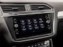 Volkswagen Tiguan 1.4 TSI Sportline (APPLE CARPLAY, GROOT NAVI, CLIMATE, STOELVERWARMING, SPORTSTOELEN, GETINT GLAS, PARKEERSENSOREN, NIEUWSTAAT)