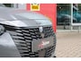 Peugeot 208 1.2 Hybrid 145PK AUTOMAAT GT PACK | ELEKTRISCH BEDIENBARE BESTUURDERSSTOEL MET MASSAGE FUNCTIE | ALCANTARA BEKLEDING | STOEL VERWARMING | CRUISE CONTROL | DAB+ RADIO | APPLE CARPLAY/ANDROID AUTO | FULL LED KOPLAMPEN | KEYLESS ENTRY/START | 17" LICHTMETALEN VELGEN | CLIMATE CONTROL |