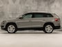 Skoda Kodiaq 1.5 TSI Sport 7 Persoons 150Pk Automaat (APPLE CARPLAY, GROOT NAVI, LEDER/ALCANTARA, CAMERA, TREKHAAK, SPORTSTOELEN, KEYLESS, GETINT GLAS, CRUISE, NIEUWE APK, NIEUWSTAAT)