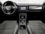 Skoda Kodiaq 1.5 TSI Sport 7 Persoons 150Pk Automaat (APPLE CARPLAY, GROOT NAVI, LEDER/ALCANTARA, CAMERA, TREKHAAK, SPORTSTOELEN, KEYLESS, GETINT GLAS, CRUISE, NIEUWE APK, NIEUWSTAAT)