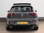 Volkswagen Golf 2.0 TSI GTI | Panoramadak | Stoel- en stuurverwarming | Achteruitrijcamera | Black style |